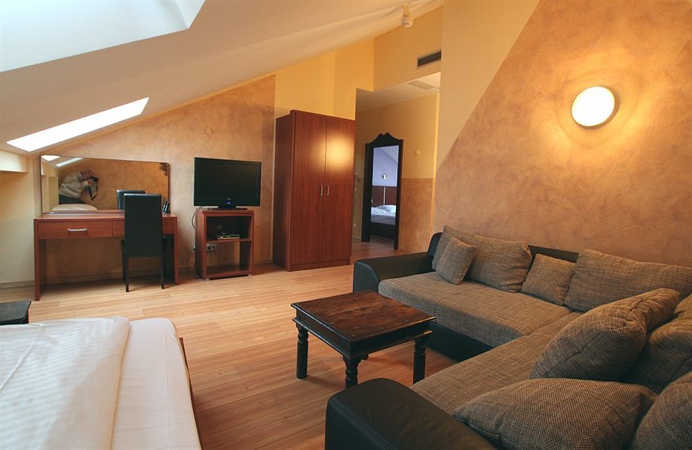 Hotel Atlas Residence Мюнхен Екстериор снимка