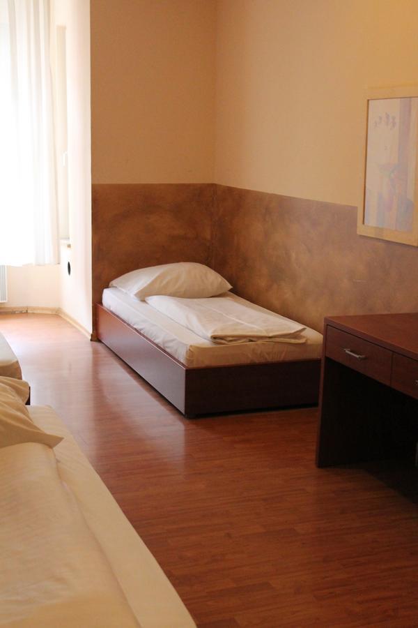 Hotel Atlas Residence Мюнхен Екстериор снимка
